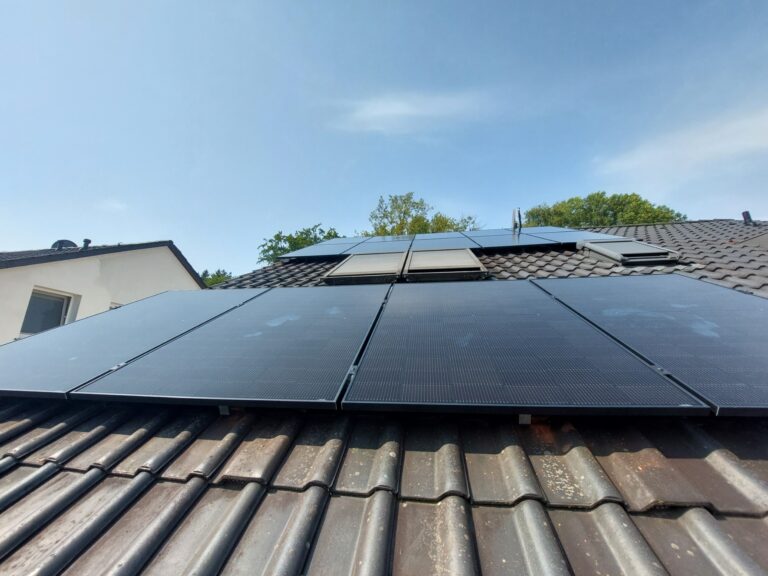 Welche Wärmepumpe passt am besten zu einer Solaranlage? Luft-, Erd- oder Wasser-Wärmepumpe im Vergleich