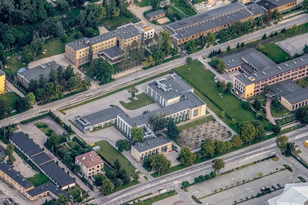 Pflichten beim Betrieb einer Notstrom Solaranlage