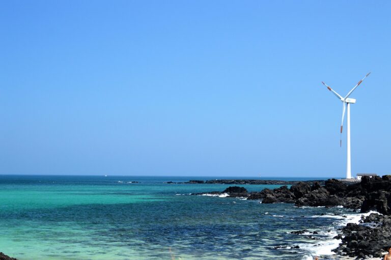 PV-Module montieren: Schrägdach: Montage auf Ziegeln ohne Bruch