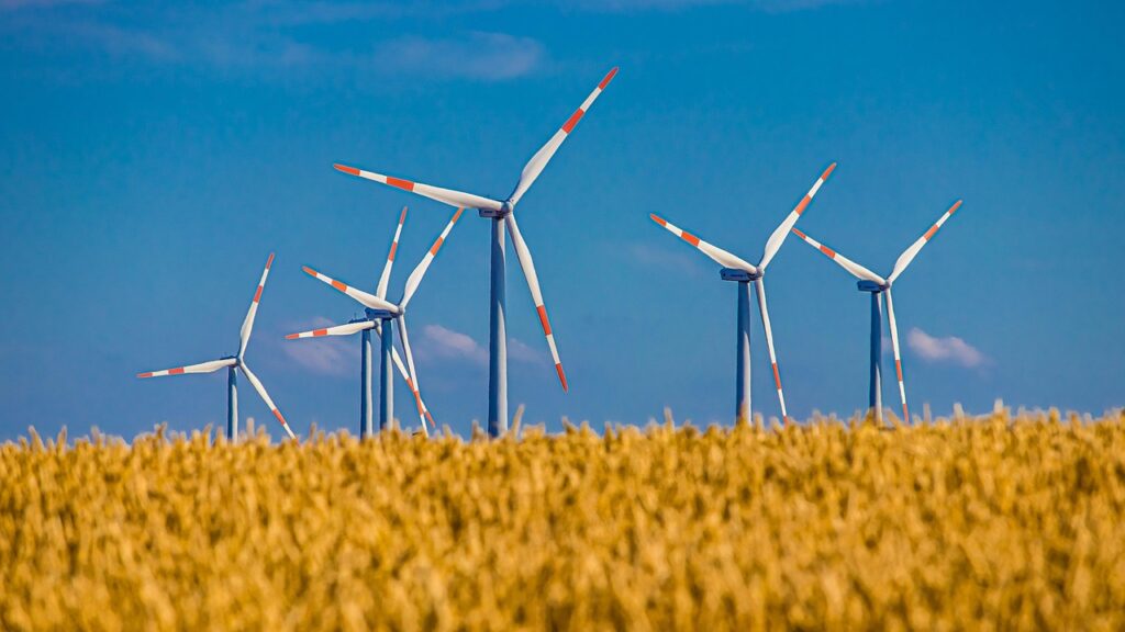 Wie kann ich PV mit Windkraft kombinieren? – Der große Praxisguide zur optimalen PV-Windkraft-Kombination