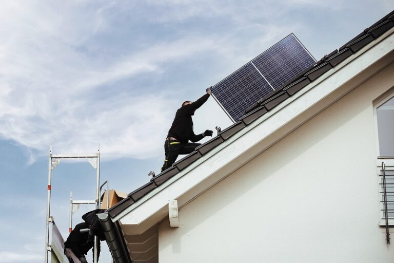 Schwachlichtverhalten: Welche Solarmodule liefern bei Wolken mehr?